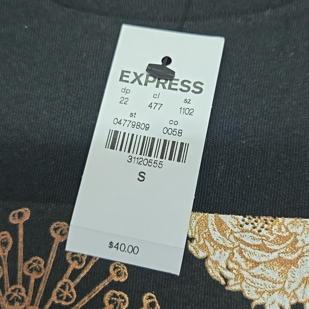 EXPRESS | NWT Black Shaded Floral Graphic Pocket T-Shirt sz S - Picture 8 of 10